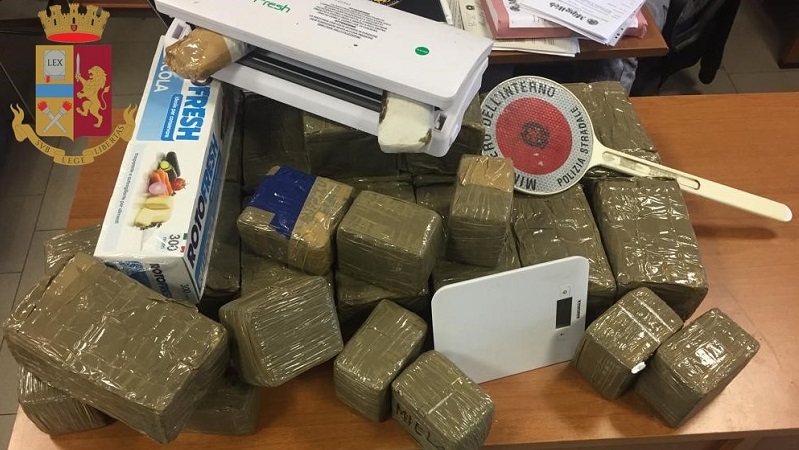 Arresti della polizia: due spacciatori in manette