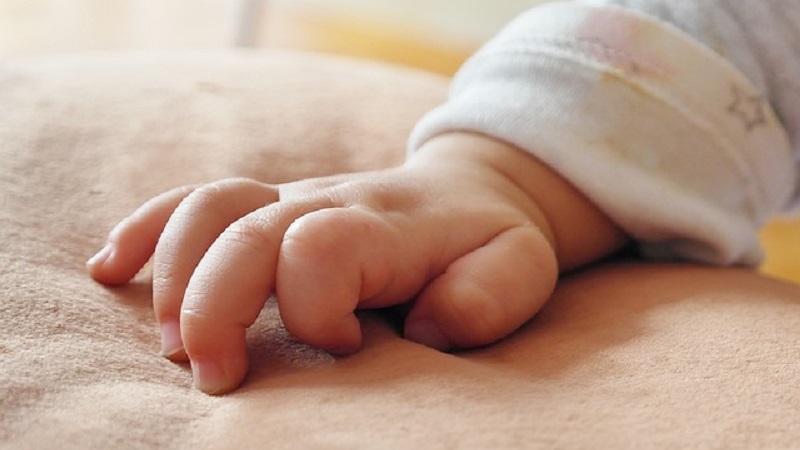 Bimbo di 18 mesi trovato positivo alla cannabis