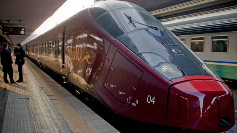 Una colletta sul treno per pagare il biglietto a un ragazzo