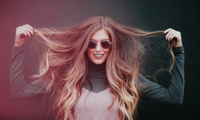 Come Curare I Capelli Bruciati Dalla Decolorazione