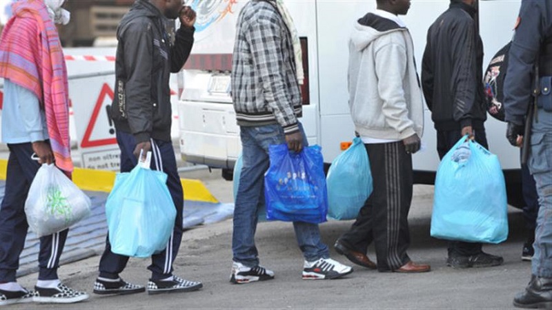 Fondazione Sacra Famiglia dice no all’accoglienza dimezzata dei migranti