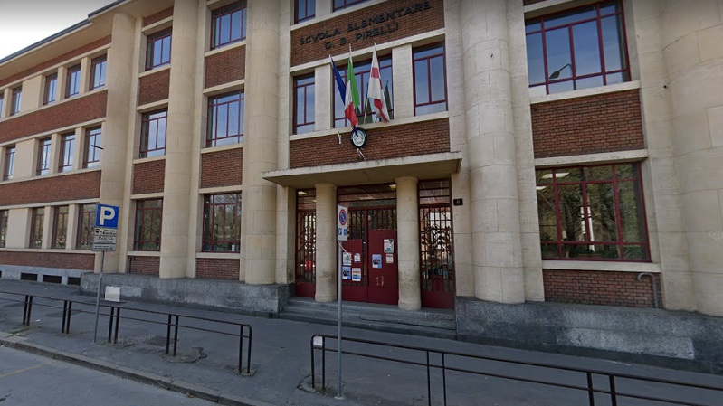 Morto il bambino precipitato a scuola: si indaga per omicidio colposo