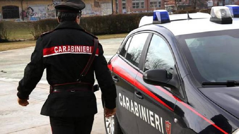 Oltre 300 grammi di droga nascosti in garage: arrestato spacciatore