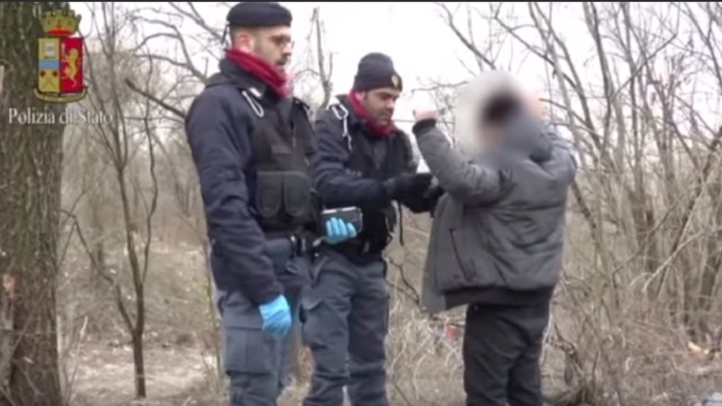 Altri due arresti nel boschetto della droga di Rogoredo