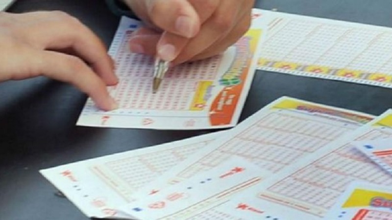 Presentata la richiesta per riscuotere la maxi vincita del SuperEnalotto