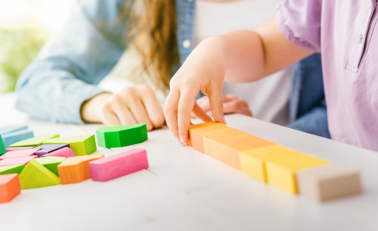 Quanto dovrebbe costare la babysitter a Milano