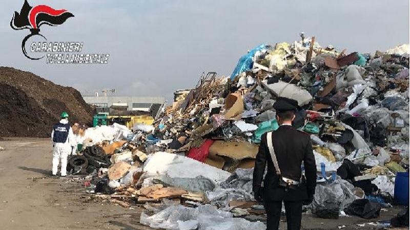 Scoperte 3.500 tonnellate di rifiuti speciali: impianto sotto sequestro