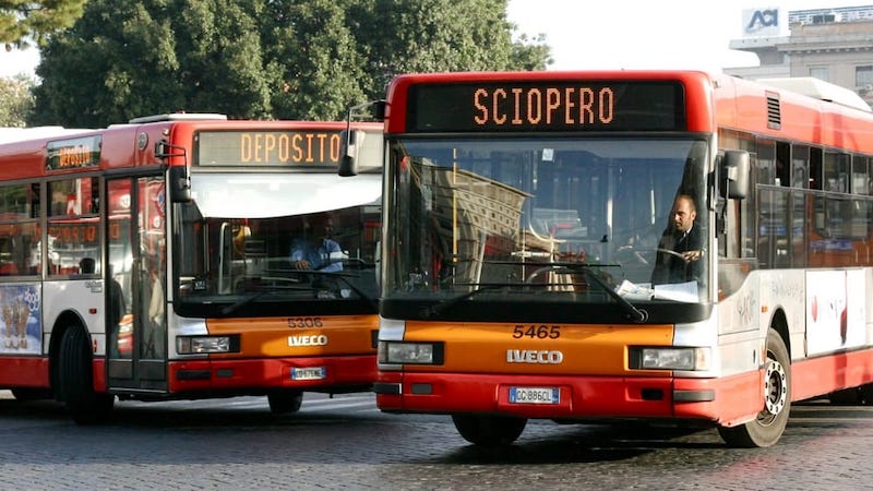 Venerdì nero, sciopero generale dei trasporti il 25 ottobre