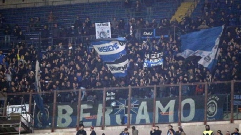Tifoso Atalanta precipita dagli spalti prima della partita di Champions League