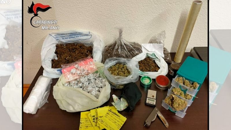 Arrestato spacciatore, in casa nascondeva mezzo chilo di marijuana