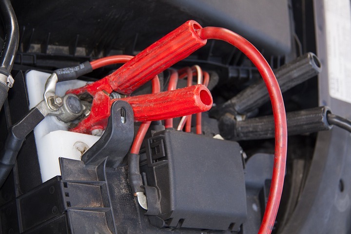 Kit emergenza per auto per affrontare gli imprevisti