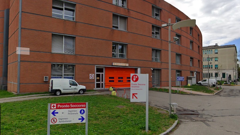 Ancora in prognosi riservata la maestra investita dall’autobus: l’aggiornamento