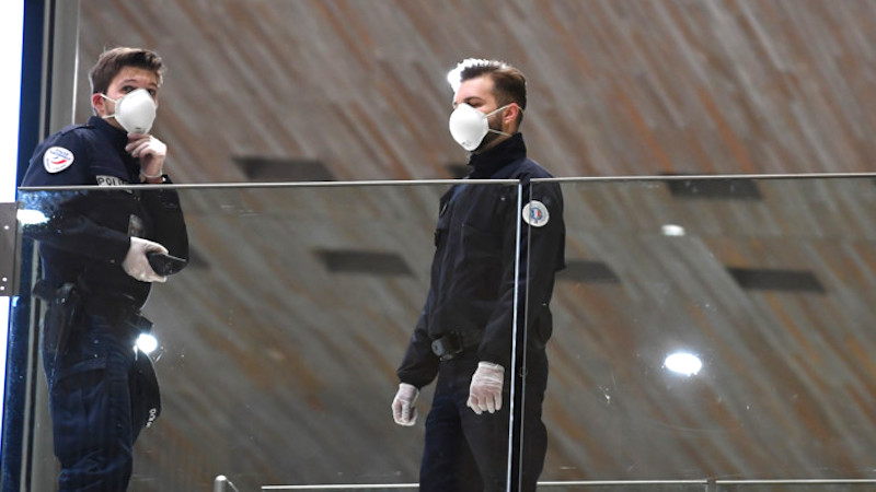 Allarme Coronavirus, controlli in Lombardia su passeggeri dalla Cina
