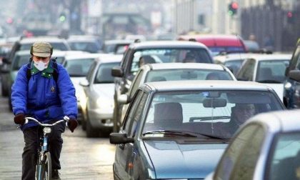 Le nuove restrizioni emanate dalla Regione sulle auto inquinanti