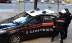 Picchia mamma e nonna per i soldi: arrestato 18enne