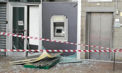 Esplosione al bancomat, ma i ladri scappano senza i soldi