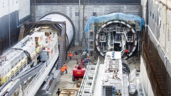 Incidente al cantiere della metro, è morto l’operaio sepolto a 18 metri di profondità