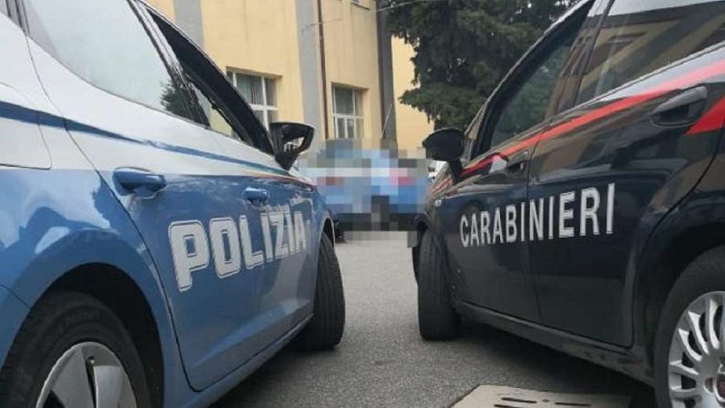 Si spacciano per operatrici sanitarie del Comune per derubare gli anziani: tre donne arrestate VIDEO