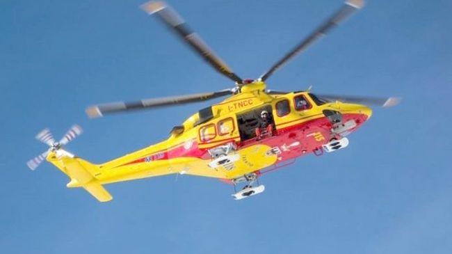 Perde il controllo della moto e finisce sull’asfalto: ferito un 54enne