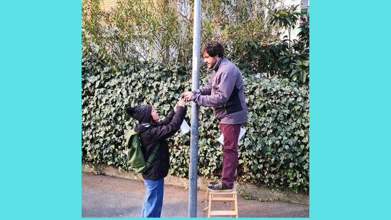 Campionatore per rilevare lo smog vicino alla scuola: l’iniziativa di Rossa Solidale