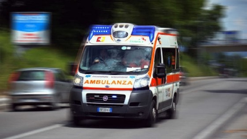 Incidente in via Buozzi, ferito lievemente un ragazzo di 26 anni