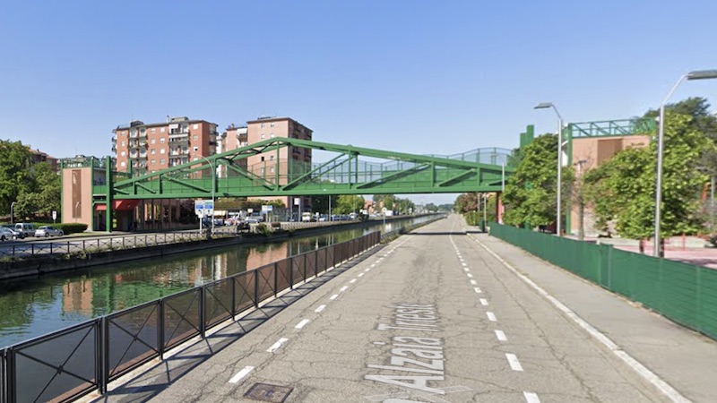 Un ordigno bellico trovato nel Naviglio a Corsico