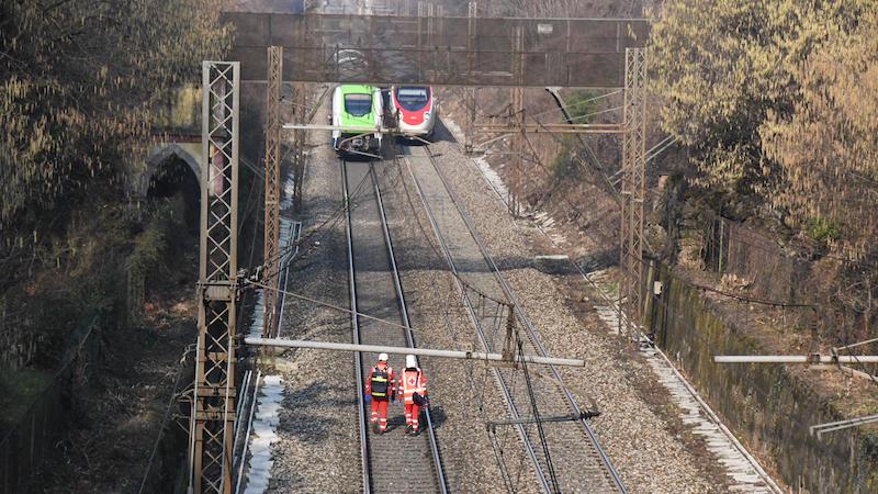 Travolto da treno nella galleria: si indaga su possibile suicidio