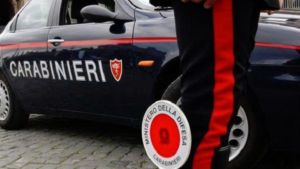Pestaggio, rapina e incendio doloso nel Lodigiano: arrestata ex moglie