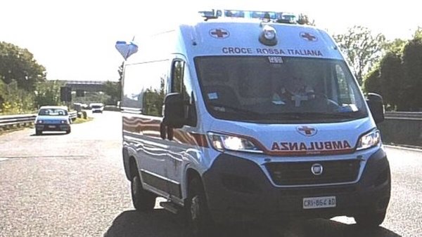 Due incidenti in Tangenziale a distanza di mezz’ora: quattro feriti lievi