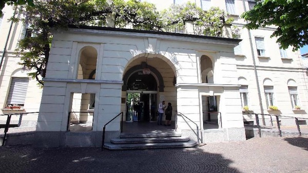 Sacra Famiglia, “Se il coronavirus sfonda nelle rsa, sarà una caporetto”