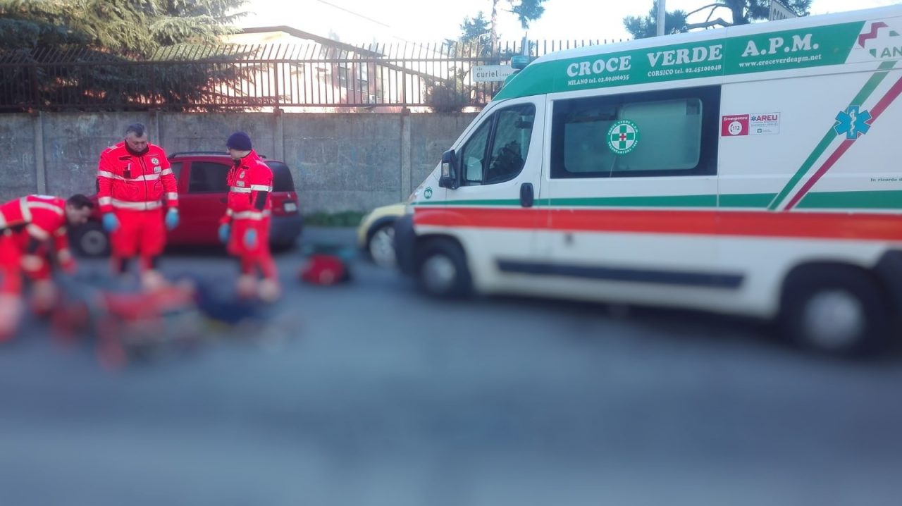 Pedone investito sulle strisce: ferito un ragazzo di 28 anni