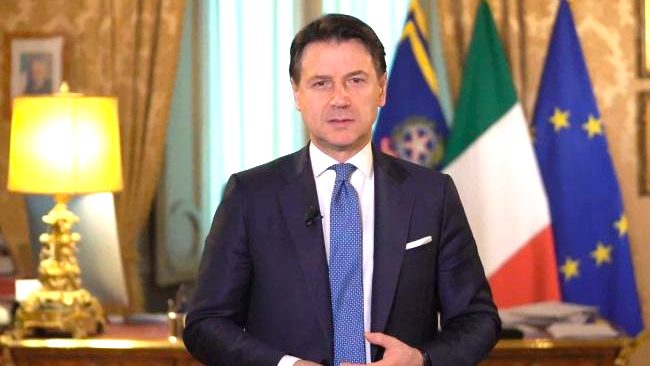 Coronavirus, il nuovo decreto del Governo: non solo scuole. Ecco tutte le misure
