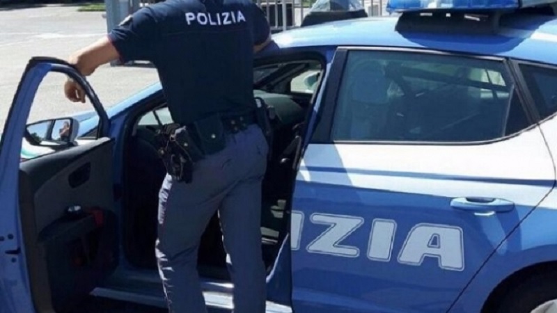 Evade dai domiciliari per incontrare gli amici al parco: arrestato 26enne