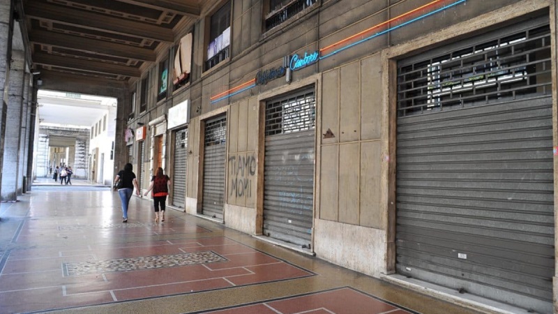 Anche i sindacati a favore dello stop alle attività non essenziali
