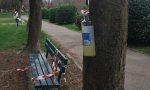 Vandalismi al parco della Baronella: incivili spaccano le recinzioni e sporcano l'area