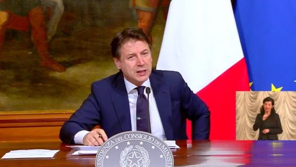 Conte, Decreto Liquidità: “400 miliardi di garanzie per autonomi, professionisti e imprese” VIDEO