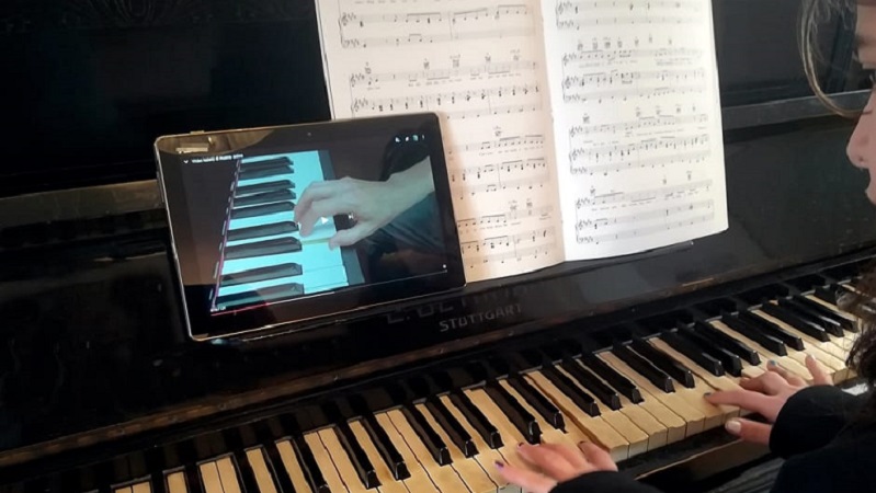 Cultura a distanza: al via i tutorial per imparare a suonare il pianoforte