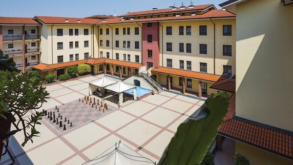 Rsa Heliopolis, 72 ospiti positivi su 154 tamponi. Nella Fase 2 vietate le visite