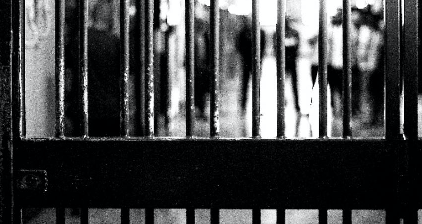 Telefono Giallo: un numero dedicato ai figli di genitori carcerati per affrontare l’emergenza