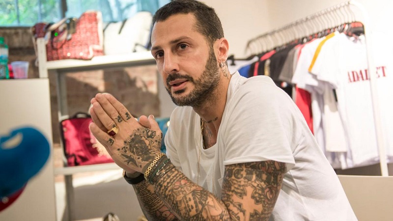 Fabrizio Corona diffidato dal Tribunale: chiamava il personal trainer a domicilio