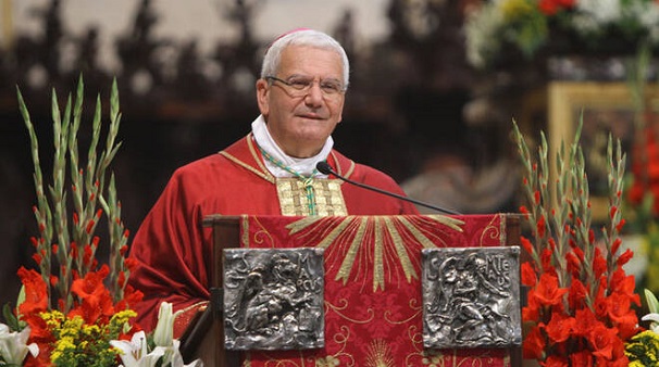 L’invito del vescovo di Bergamo: “Sacerdoti, rinunciate a tre mensilità per aiutare i poveri”