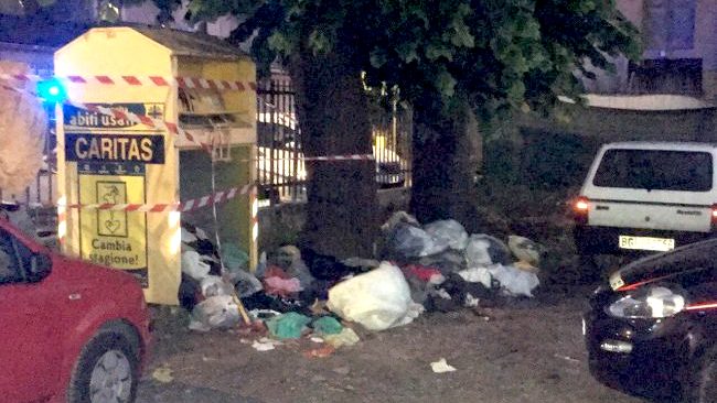 Tragedia a Boltiere, muore bambino di 10 anni incastrato in un cassonetto