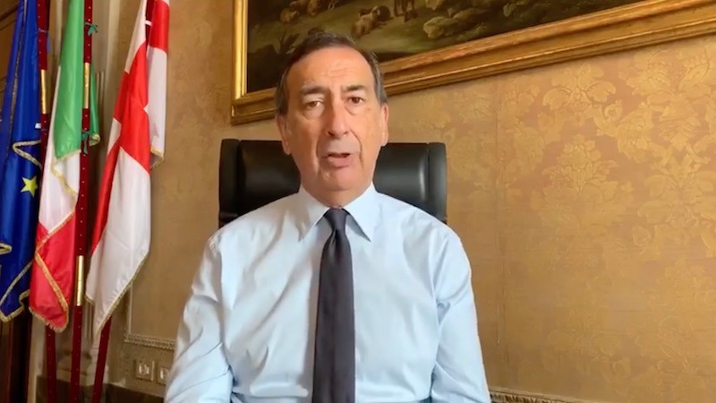 Il sindaco Sala: “Sono incazzato. O si cambia o chiudo i Navigli e l’asporto” VIDEO