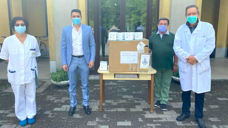 Mille mascherine donate alla Fondazione Pontirolo dal Rotary