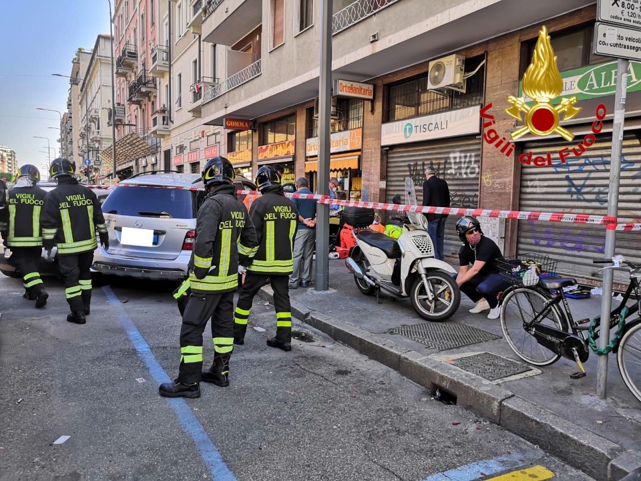 incidente cinque macchine
