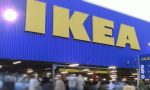 Ikea, afflussi record al primo giorno di riapertura: migliaia le persone in coda