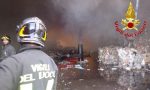 Incendio devasta capannone di stoccaggio rifiuti a Vignate FOTO e VIDEO