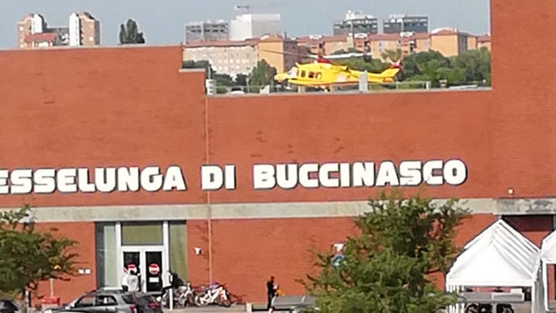 Malore per un 65enne: atterra l’elisoccorso. L’uomo è in condizioni gravissime