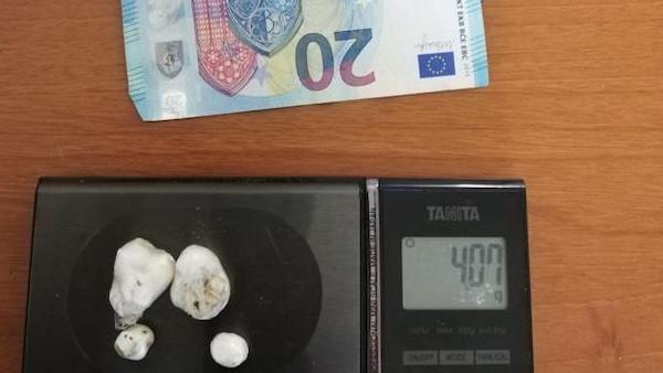 Operazioni antispaccio della polizia: 4 arresti e una denuncia