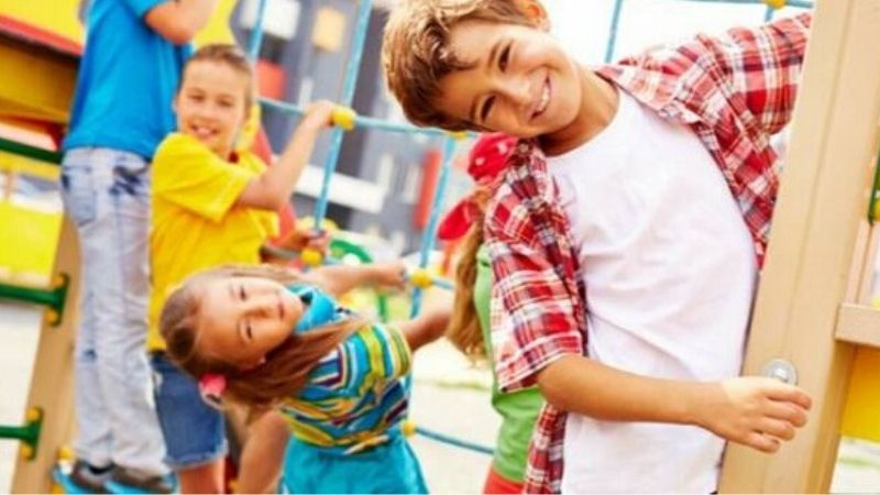 Centri estivi per i bambini, polemica sull’aumento delle tariffe